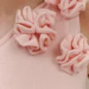 Vestito lungo monospalla in maglia con fiori Paloma – Rosa confetto