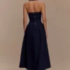 Vestito midi con scollo all’americana in Denim Caroline – Blu indaco Vestito midi con scollo all’americana in Denim Caroline – Blu indaco
