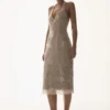 Vestito midi con scollo all’americana in pizzo di seta Lenore – Avorio Vestito midi con scollo all’americana in pizzo di seta Lenore – Avorio